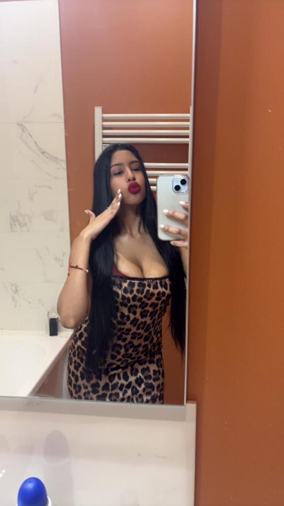 671397280: Chica busca chico en Tarragona