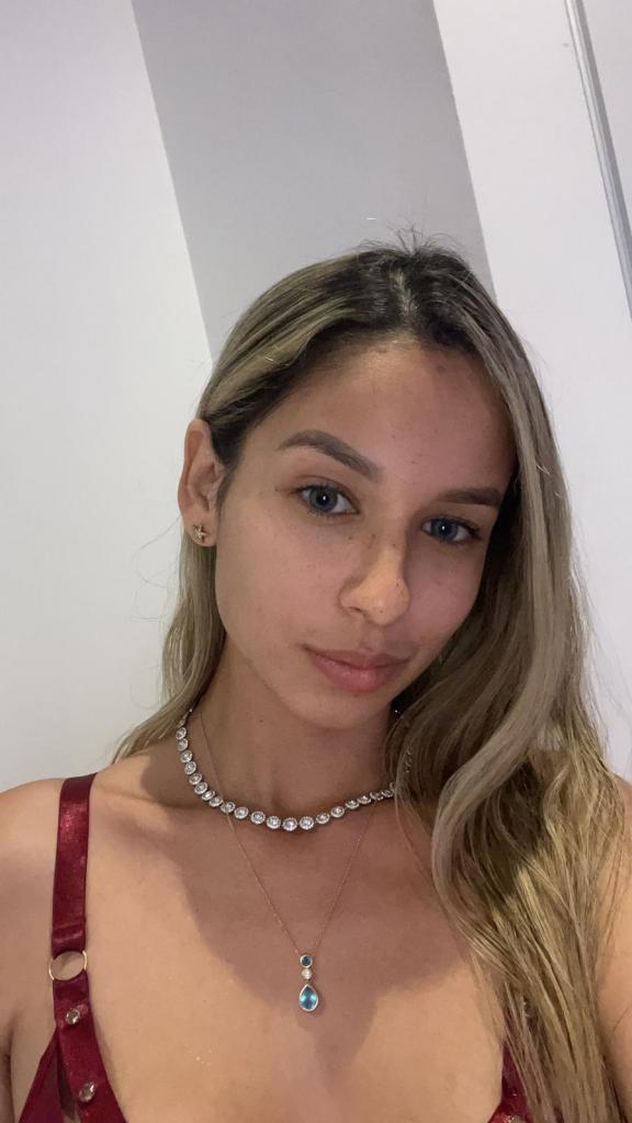 673546210: Chica busca chico en Mallorca