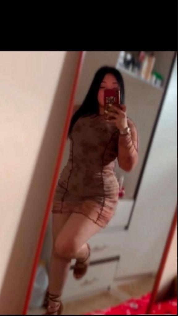 Chica busca chico en Granada: 