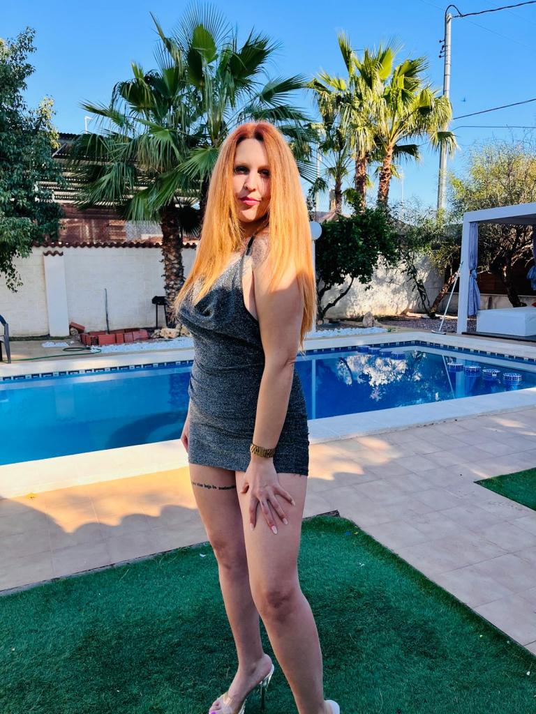 677680640: Chica busca chico en Murcia