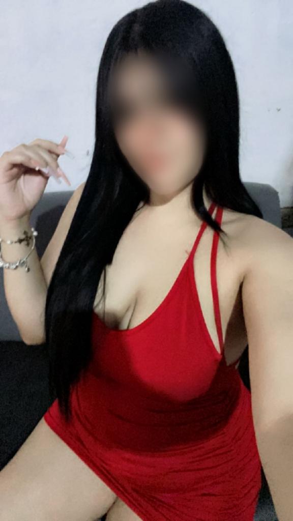 642739490: Chica busca chico en Lérida