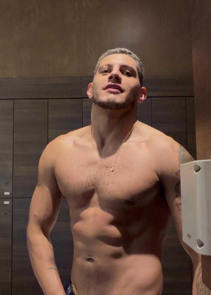 Chico busca chica en Barcelona: 