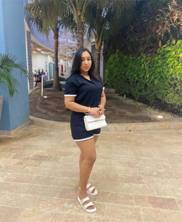 613693633: Chica busca chico en Málaga