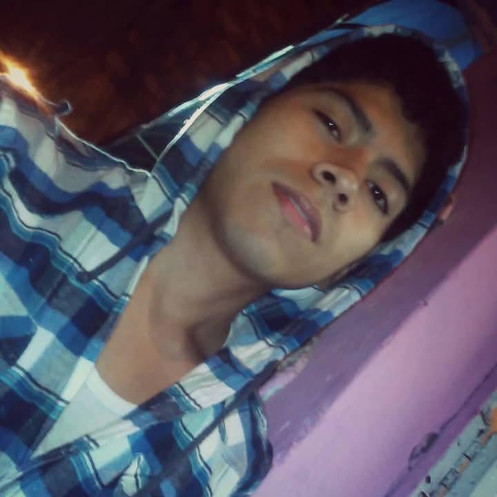 Chico busca chica en Almería: 