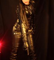 604181042: Chica busca chico en Madrid