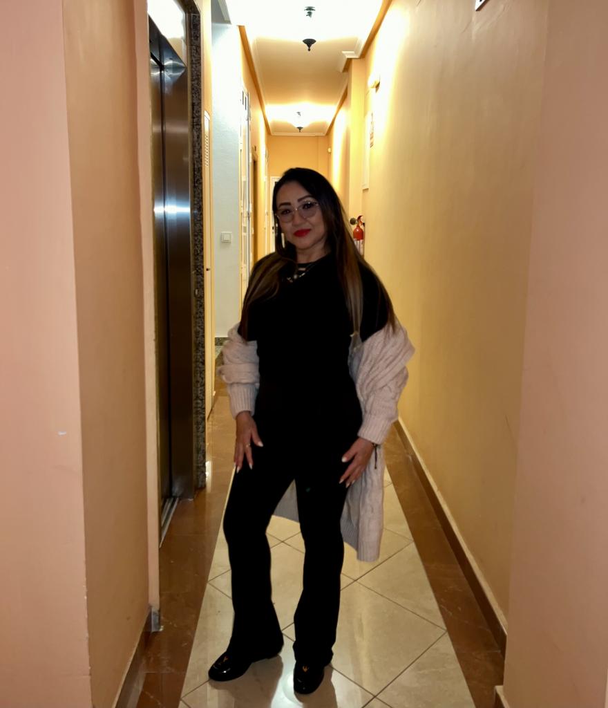 613635993: Chica busca chico en Alicante