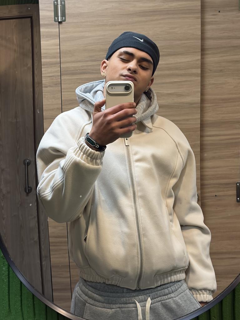 Chico busca chica en Valencia: 