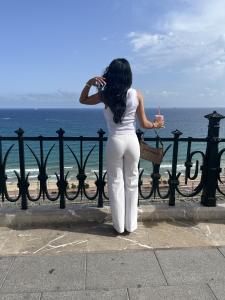 689880294: Chica busca chico en Tarragona