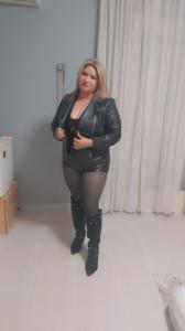 613335813: Chica busca chico en Ibiza