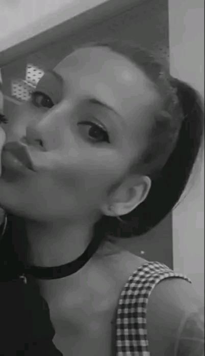 Chica busca chico en Sevilla: 