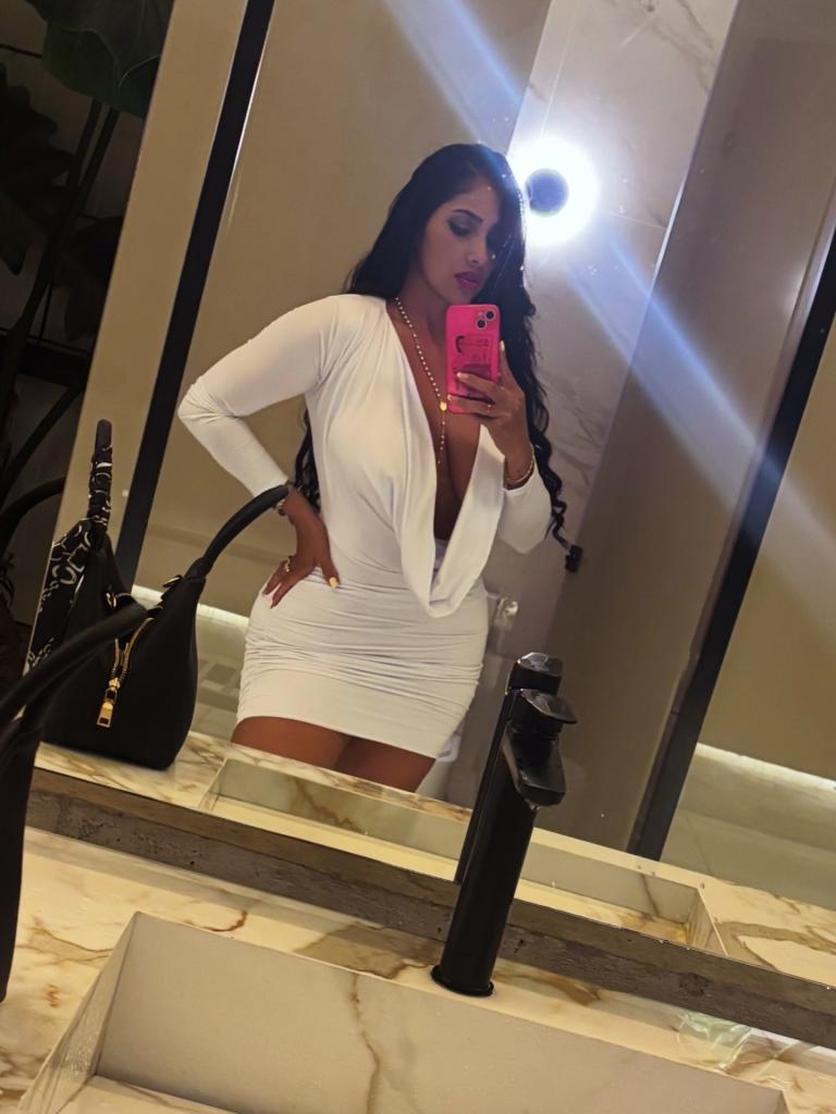 607319854: Chica busca chico en Albacete