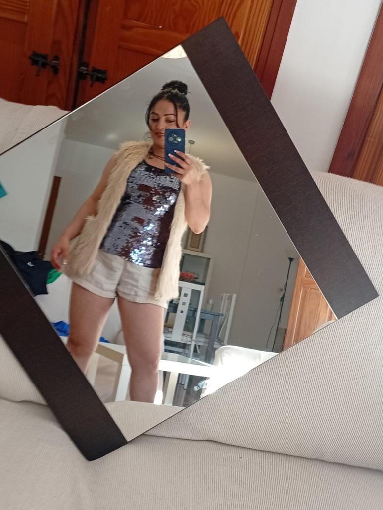 974563641: Chica busca chico en Huesca