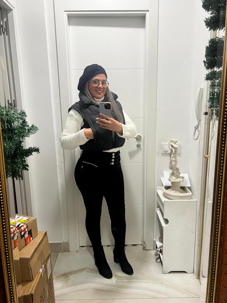 643138468: Chica busca chico en Madrid