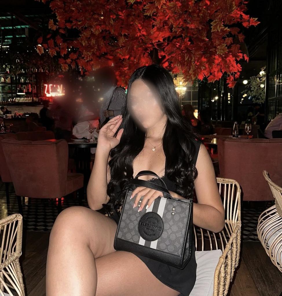 613542276: Chica busca chico en Madrid