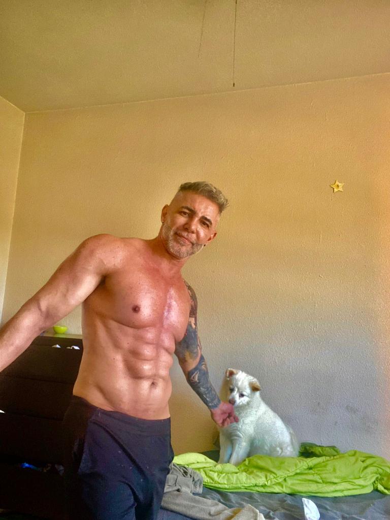 Chico busca chica en Valencia: 