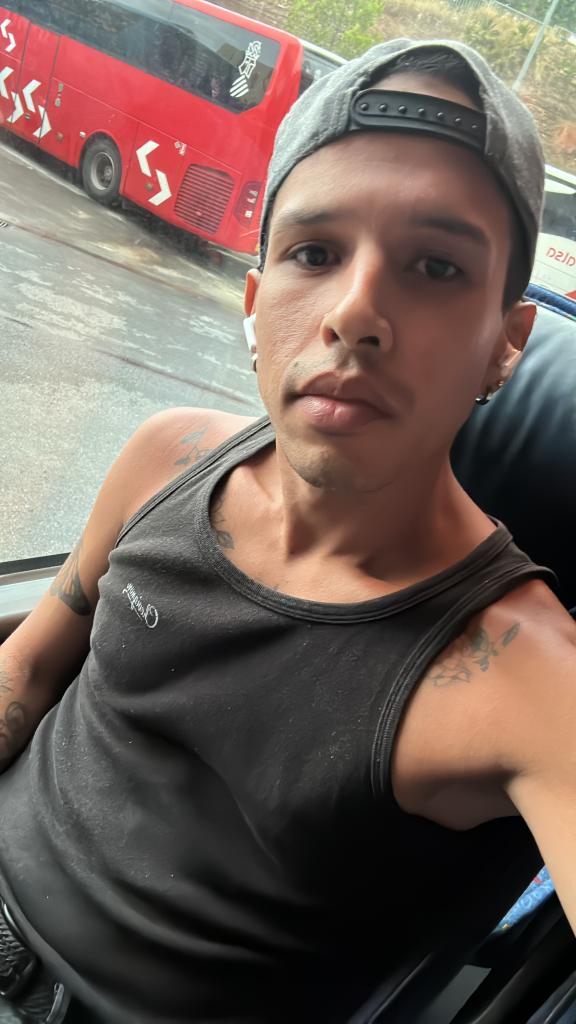 664403802: Chico busca chica en Mallorca