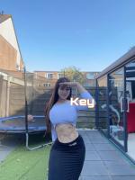 654697474: Chica busca chico en Barcelona