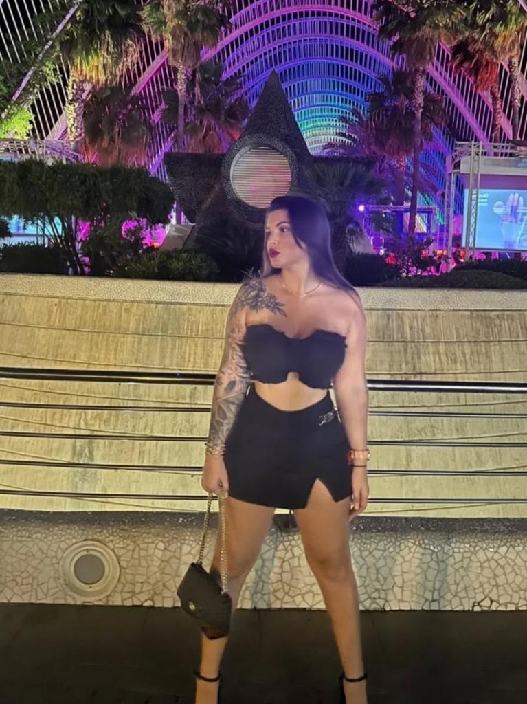 604180681: Chica busca chico en Granada