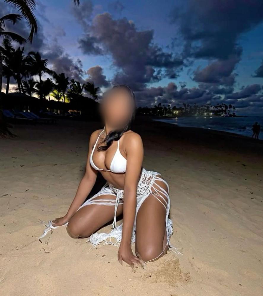 Chica busca chico en Almería: 