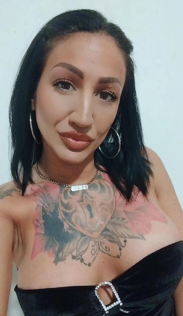 662142788: Chica busca chico en Barcelona