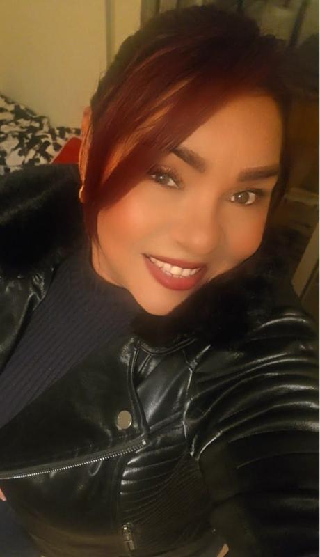 Chica busca chico en Cádiz: 