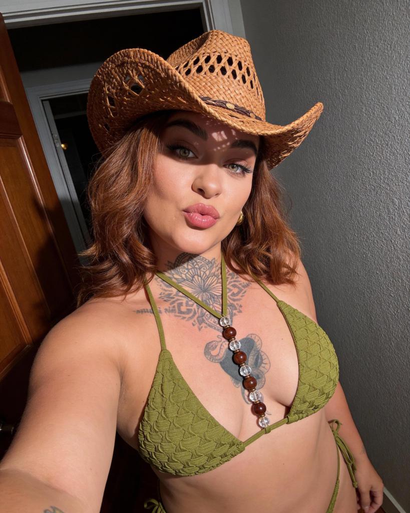 671885906: Chica busca chico en Madrid