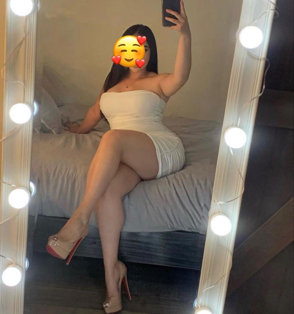 Chica busca chico en Cádiz: 