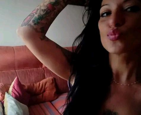 624803618: Chica busca chico en Sevilla