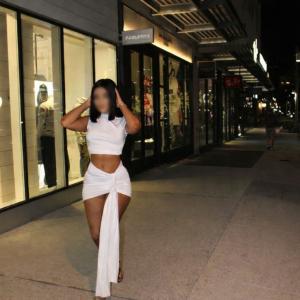 603403601: Chica busca chico en Málaga