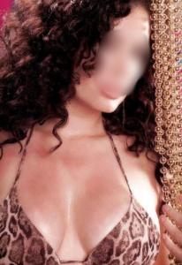 632095058: Chica busca chico en Barcelona