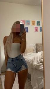 682254984: Chica busca chico en Cádiz