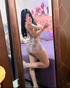 631701197: Chica busca chico en Málaga