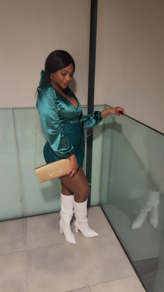 653726104: Chica busca chico en Granada