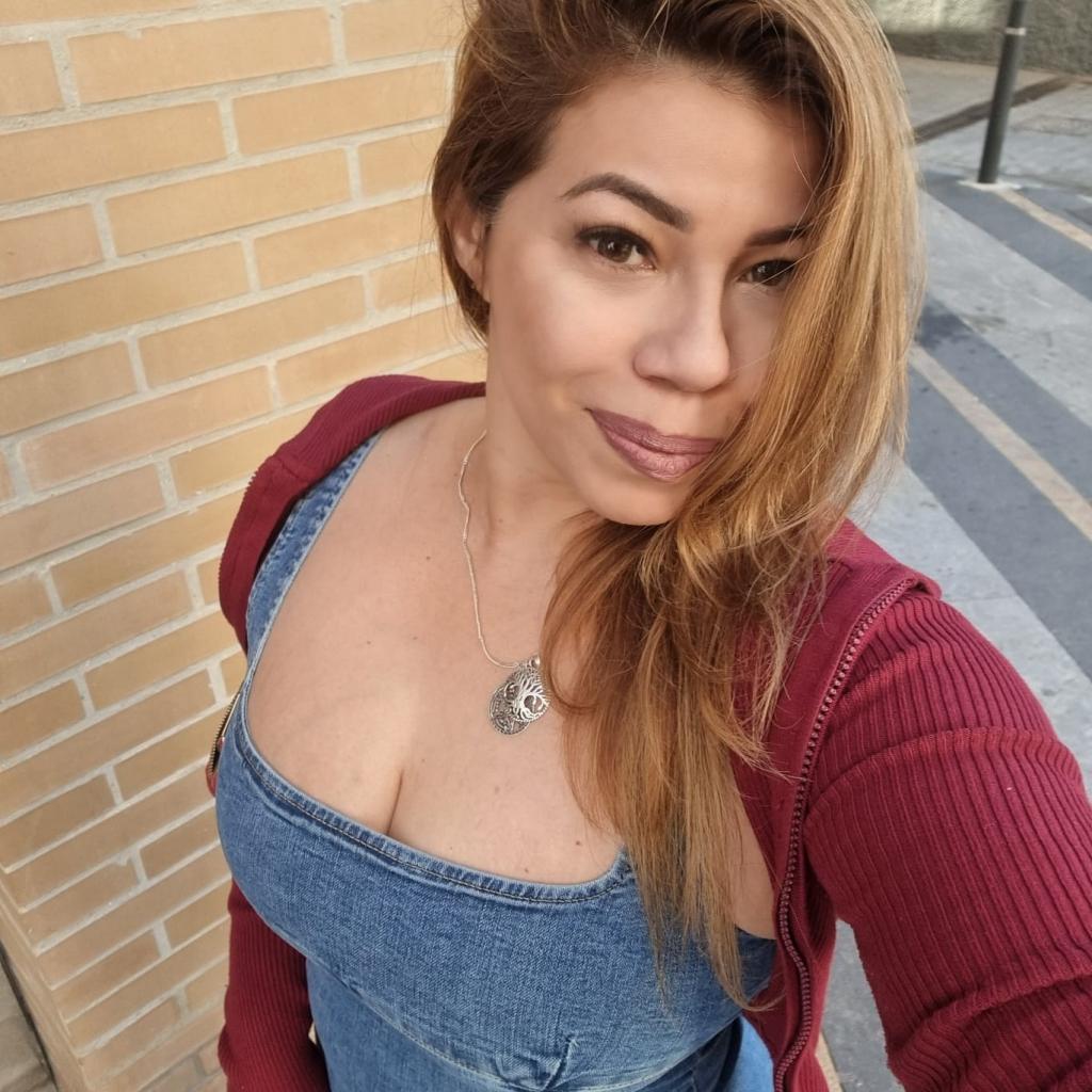 611262724: Chica busca chico en Málaga