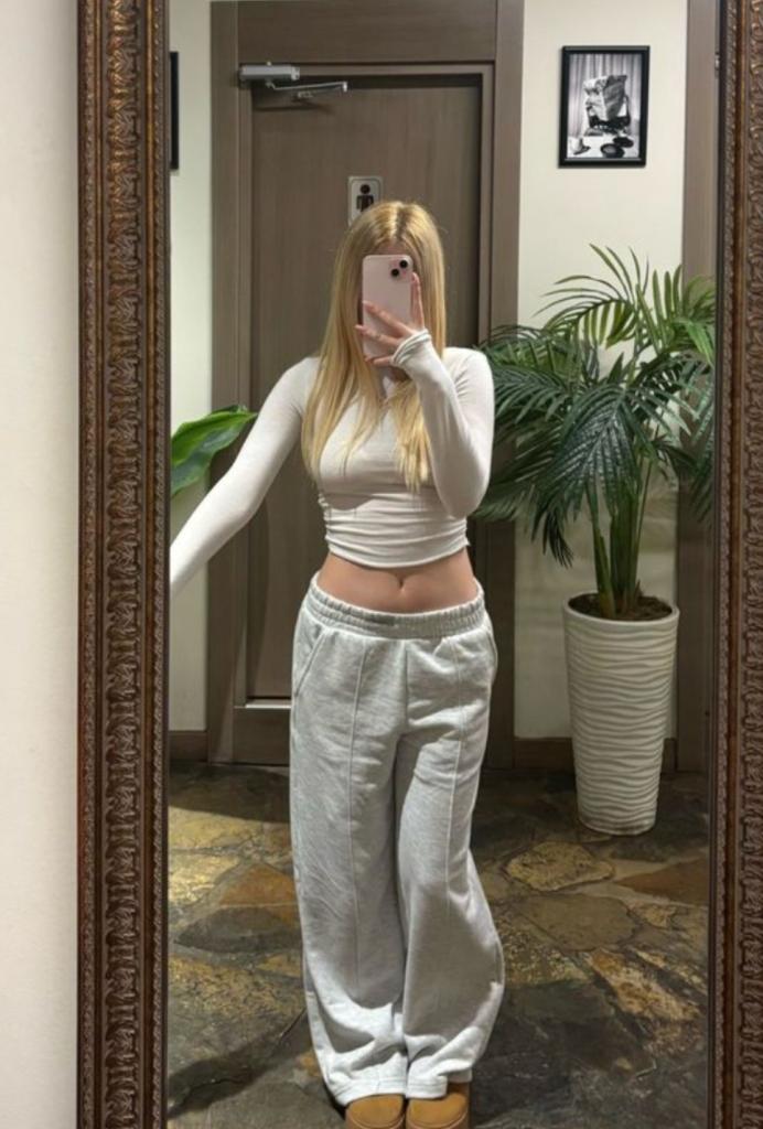 604873094: Chica busca chico en Granada