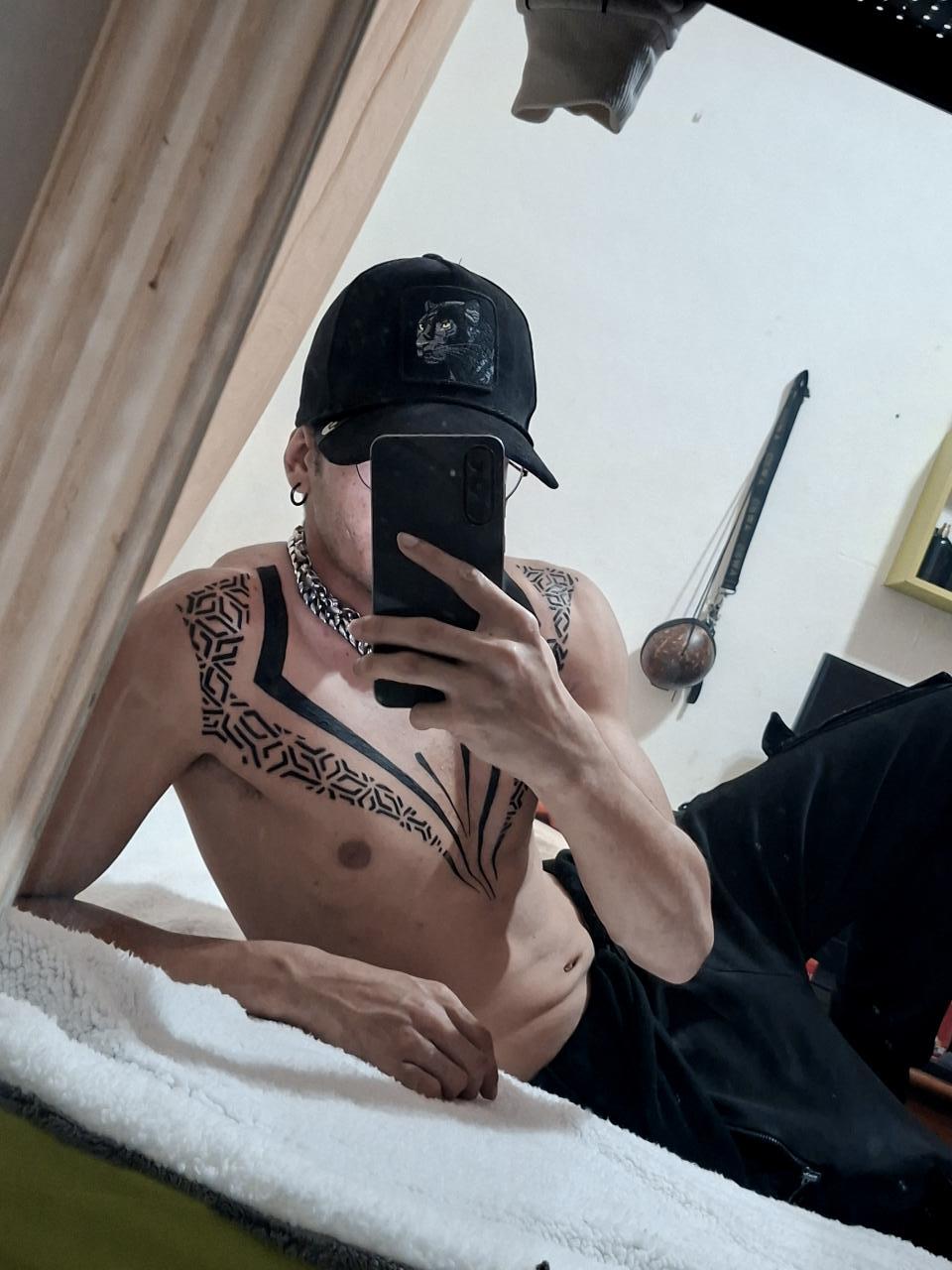 671467923: Chico busca chica en Tenerife