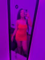 647781560: Chica busca chico en Barcelona