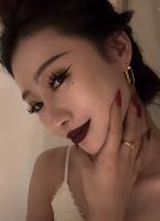 600041501: Chica busca chico en Gerona