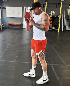 612561084: Chico busca chica en Madrid