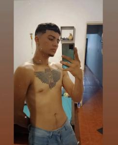 Chico busca chica en Granada: 