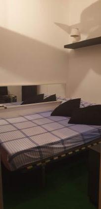 695411146:  en Barcelona