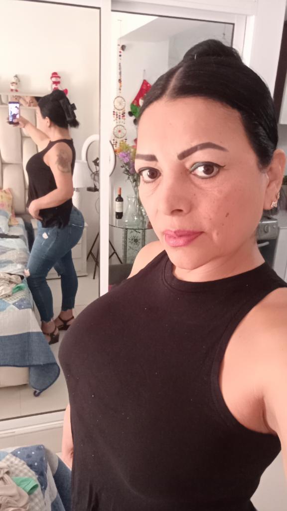 623435207: Chica busca chico en Madrid
