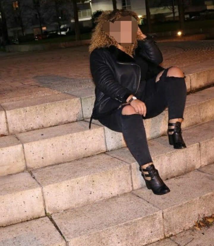 602588126: Chica busca chico en Sevilla