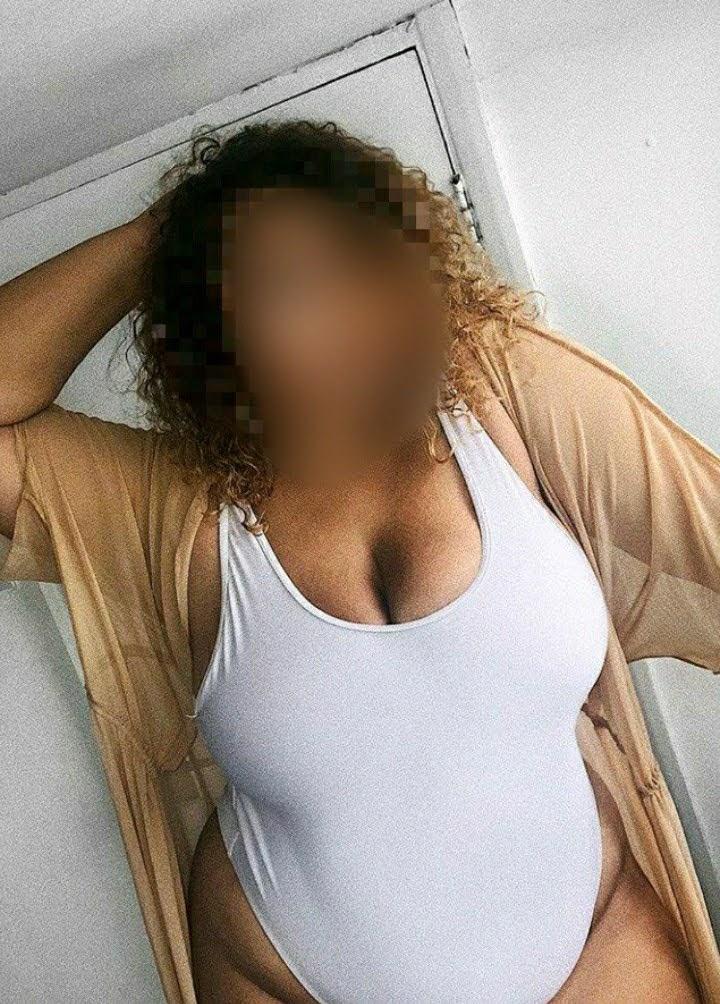 602588126: Chica busca chico en Sevilla