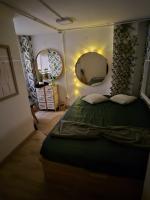 634688464: Chica busca chico en Las Palmas