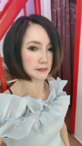 645393118: Chica busca chico en Barcelona