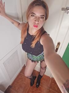 615601935: Chica busca chico en Madrid
