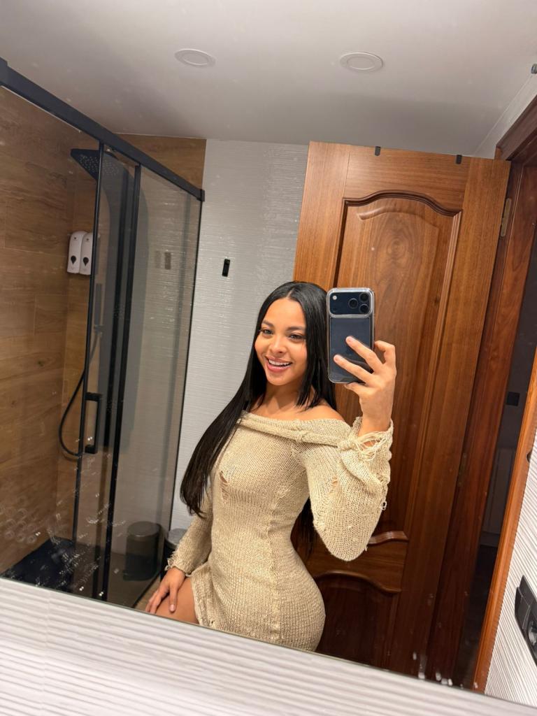 614911579: Chica busca chico en Salamanca