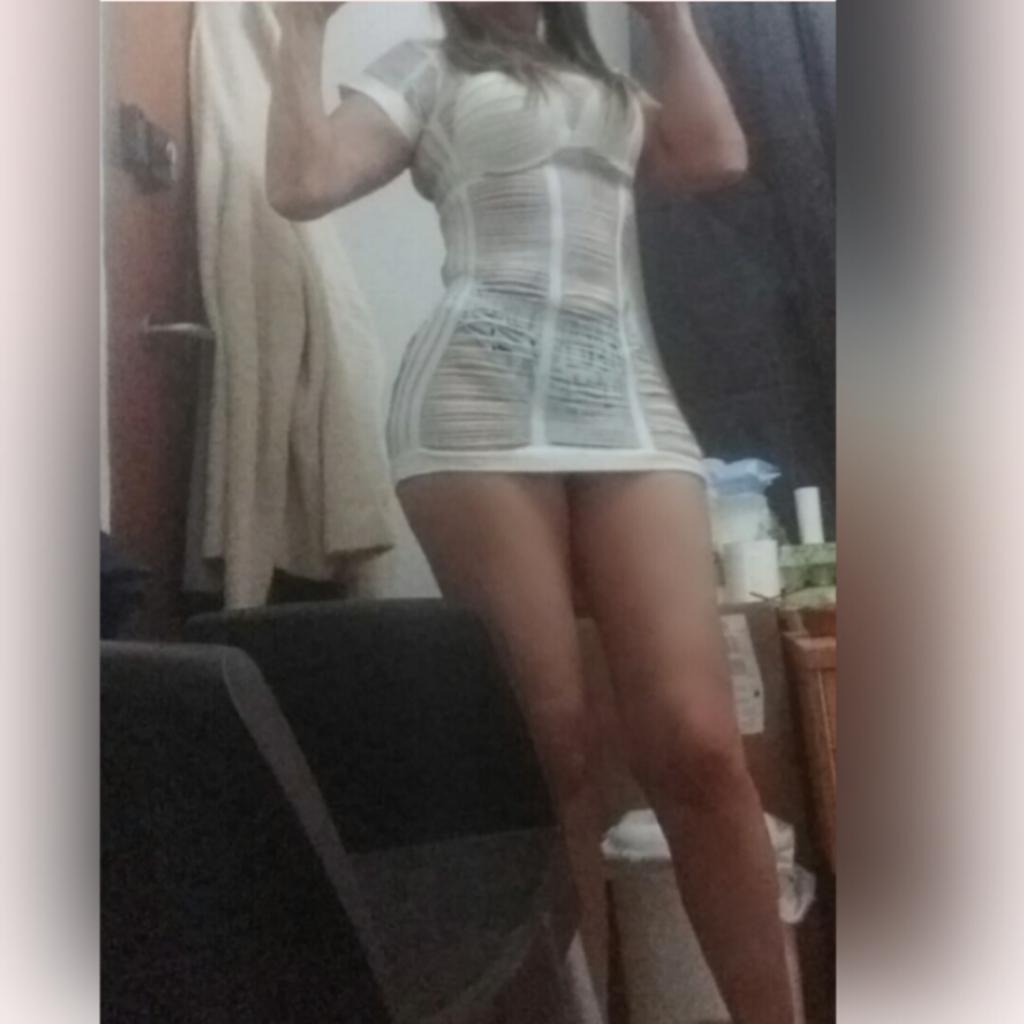 672829336: Chica busca chico en Barcelona