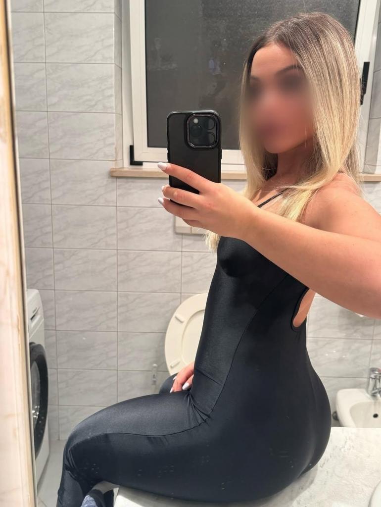 641058315: Chica busca chico en Burgos